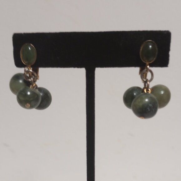 Vintage Green Jade Bead Cluster Drop Earrings - Picture 1 of 5